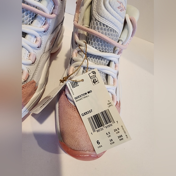 Reebok Question Mid Iverson Pink Toe Kids Size 6/Womens 7.5 White Pink GX9357 - Picture 7 of 8